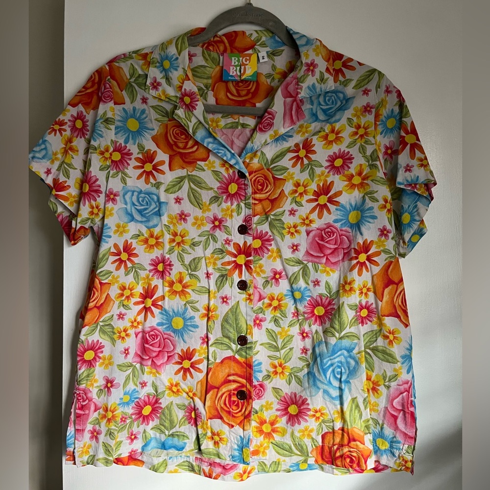 Big Bud Press Vintage Wallpaper Pantry Button-Up - Small